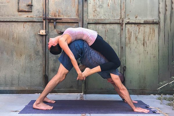 Bow Pose for couples