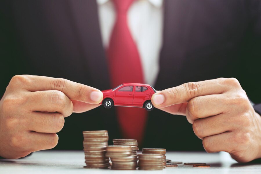 Best 6 Ways To Lower Your Auto Insurance Costs