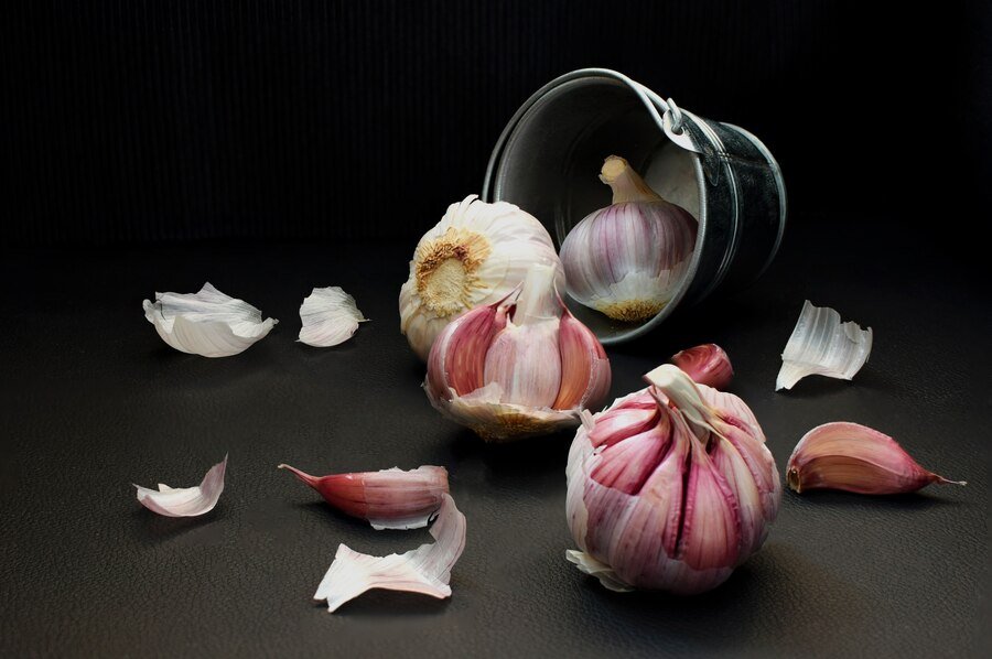 Top 5 Health Benefits Of Garlic hy You Should Be Eating More Garlic!